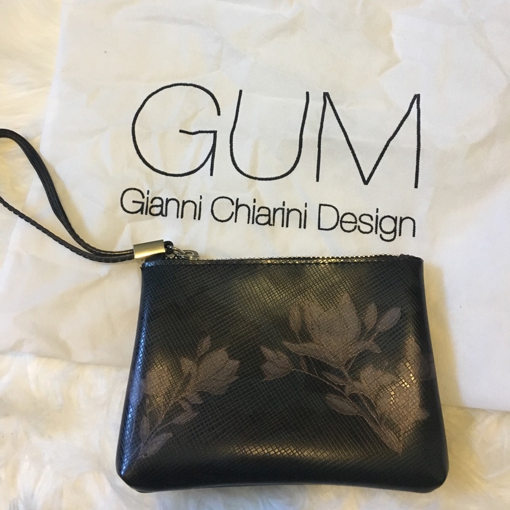 GUM Gianni Chiarini wristlet