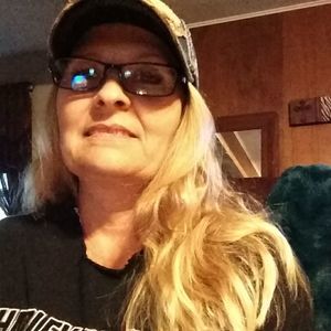 Meet your Posher, Debie