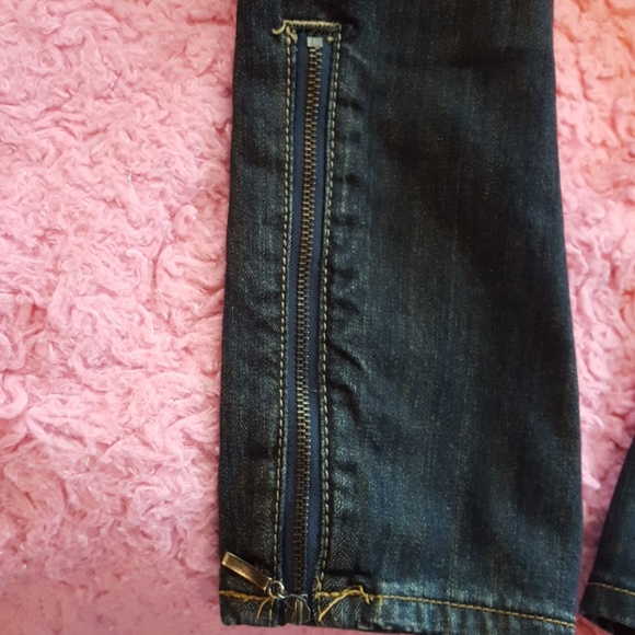 Jeans - Picture 2 of 6