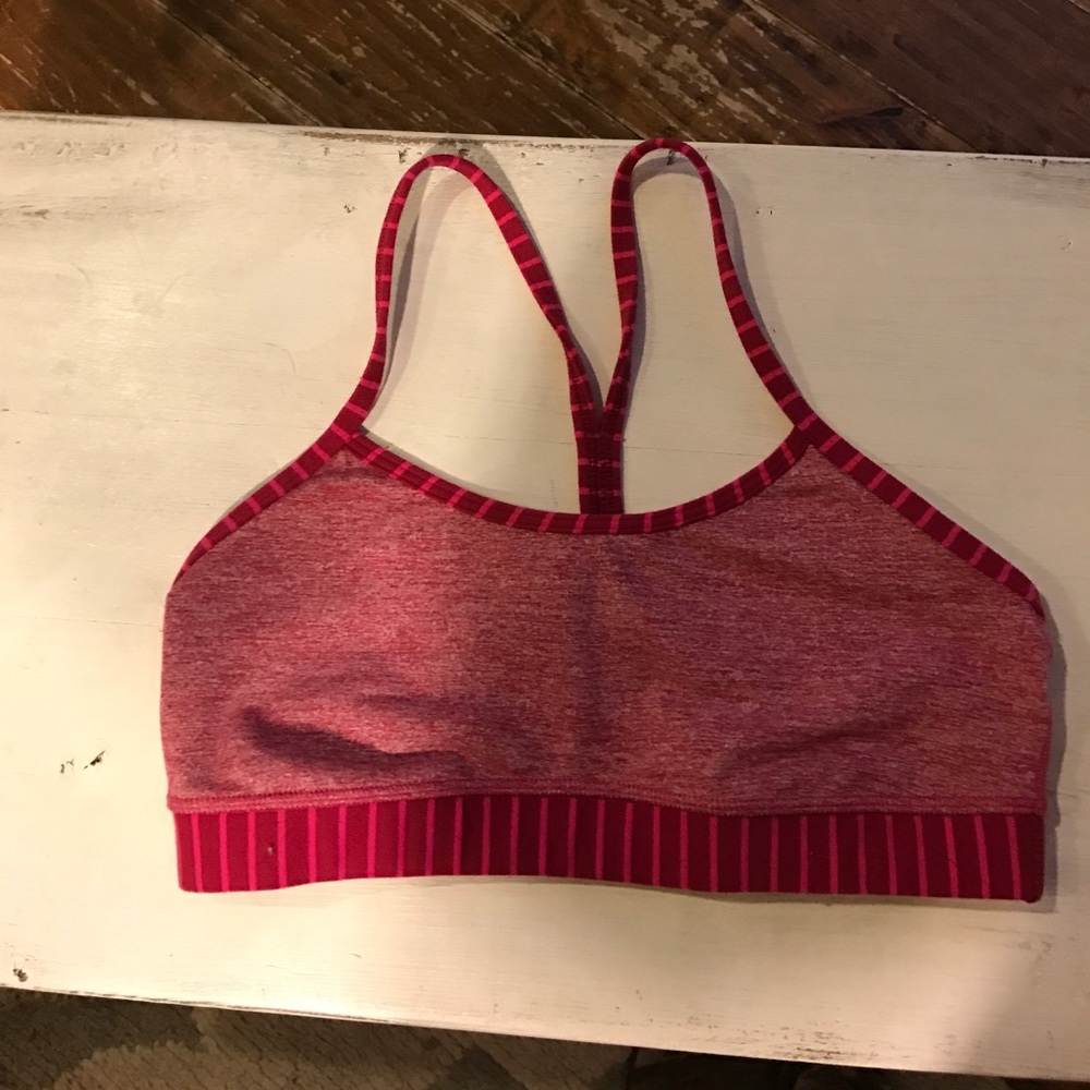Lululemon sports bra