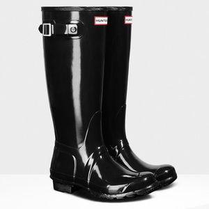 Glossy Tall Hunter Boot NEVER WORN make an offer