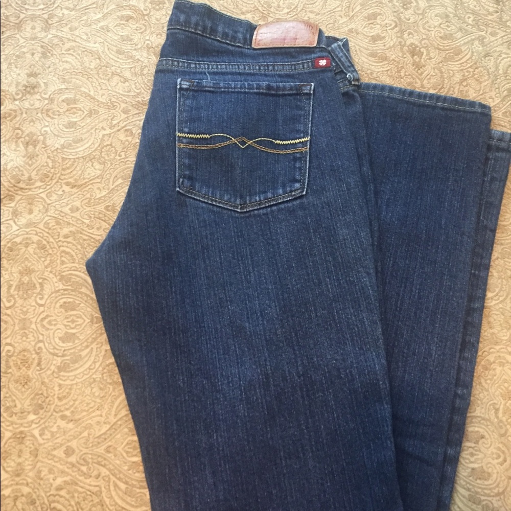 Lucky jeans size 6/28
