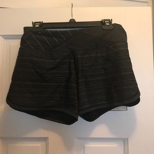 Lululemon run times shorts size 6