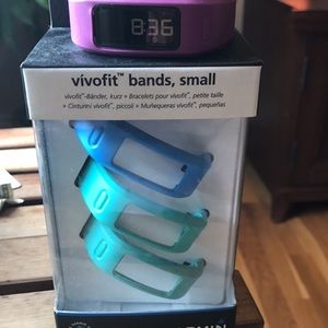 Garmin Vivofit with extra bands