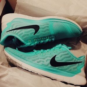 NIKE free 5.0 sneakers