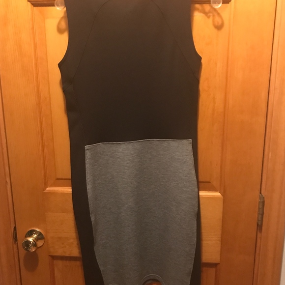 Flattering Sporty Athleta Dress - Picture 4 of 4