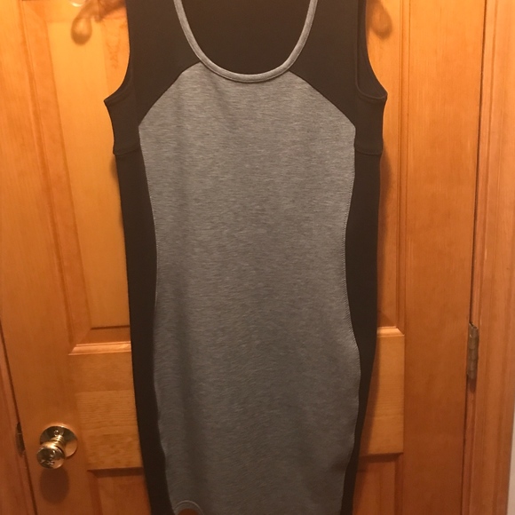 Flattering Sporty Athleta Dress - Picture 2 of 4