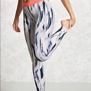 Forever21 Abstract design leggings