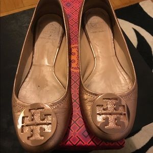 Tory burch Reva flats! Rose gold.