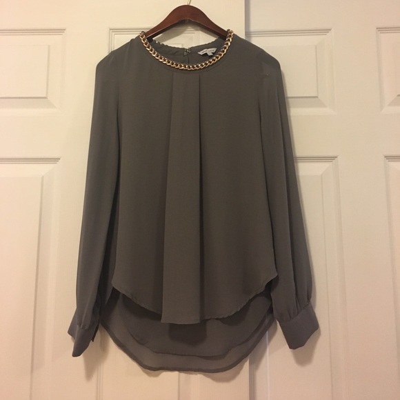 Gray polyester top with metal neck detail! - Picture 1 of 5