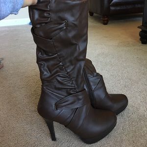 Brown boots with heel! Size 7