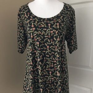 LuLaRoe Perfect Tee