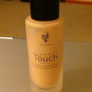 Liquid foundation