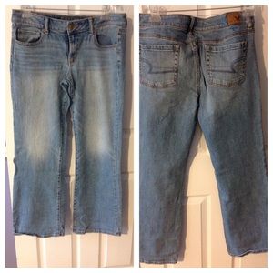 American Eagle Favorite BF Stretch Jeans. 12R