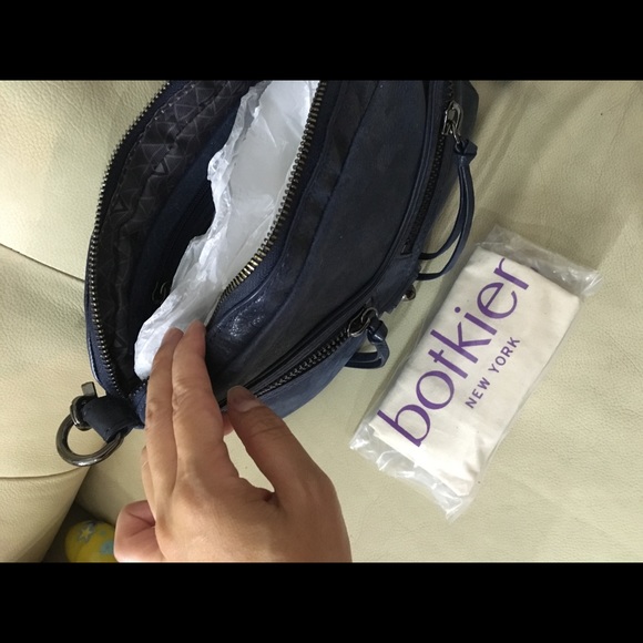 Botkier Navy leather Military Crossbody Chain bag - Picture 3 of 3