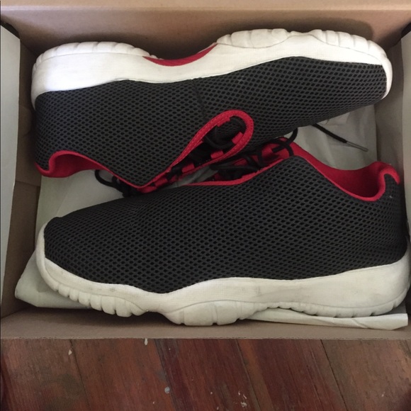 Jordan future lows - Picture 2 of 3