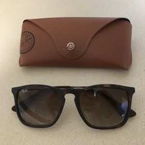 Ray-Ban Tortoise Sunglasses w/ Case RB4187 54-18