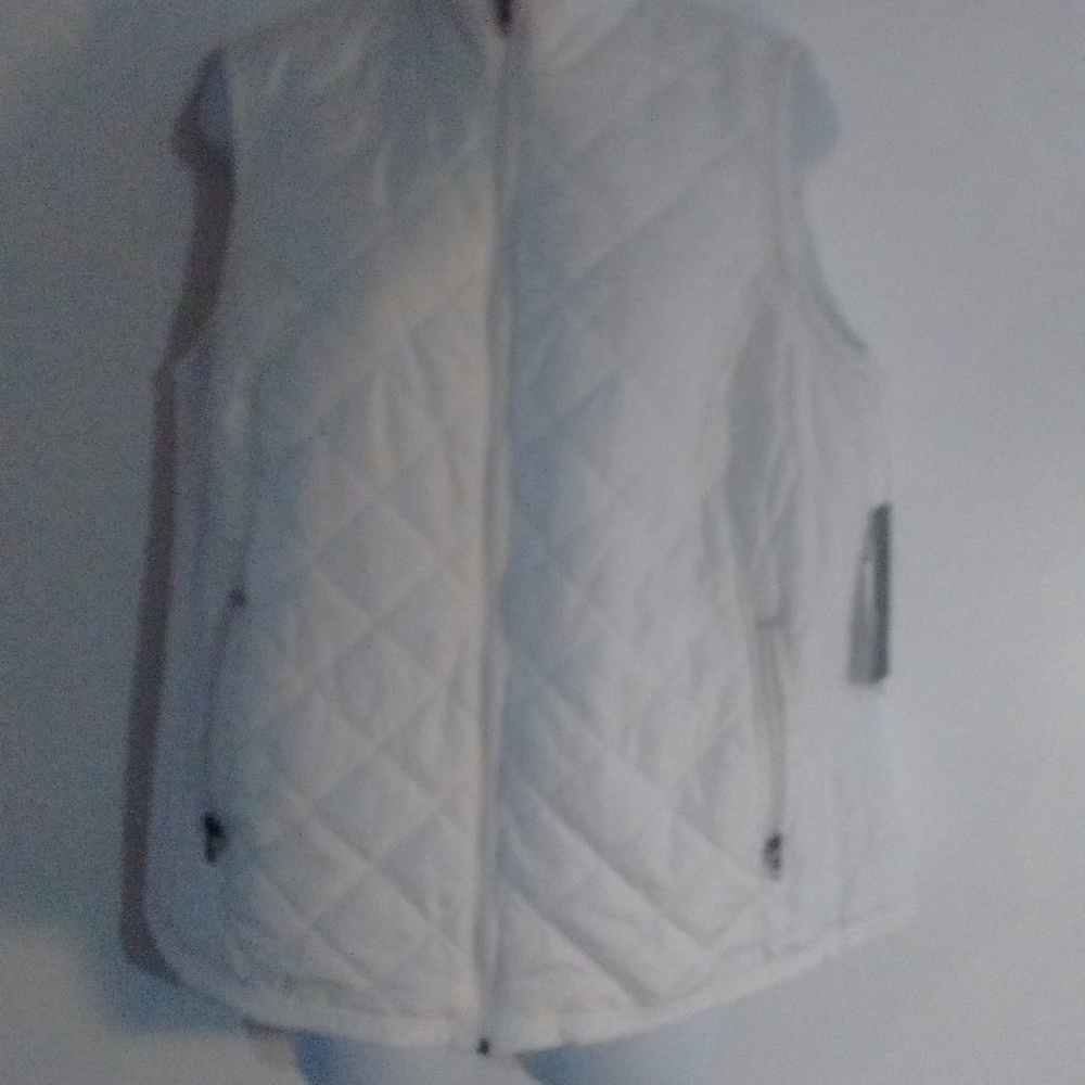 Relativity Classic White Vest