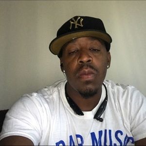 Meet your Posher, Larry