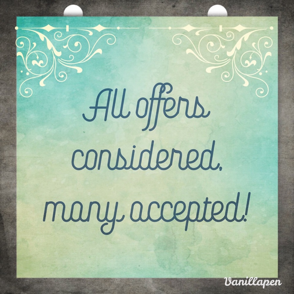 ✨✨all offers considered✨✨