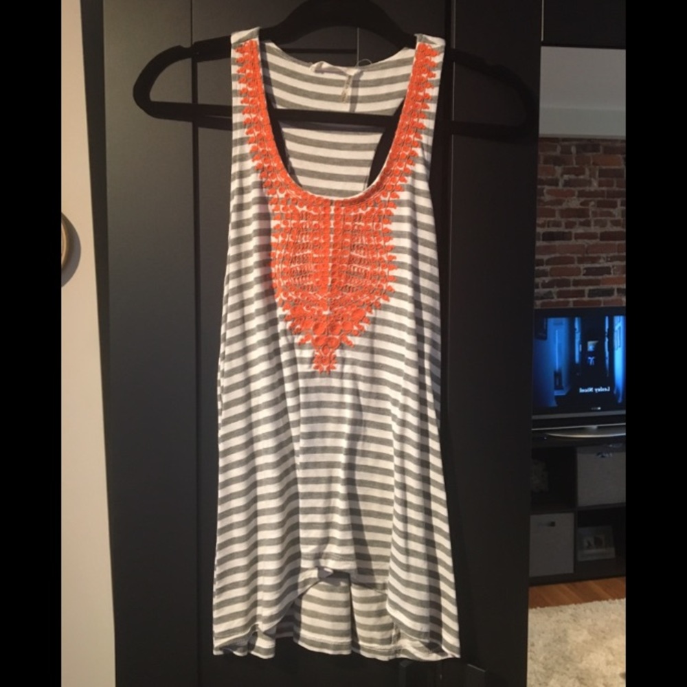 Grey tank