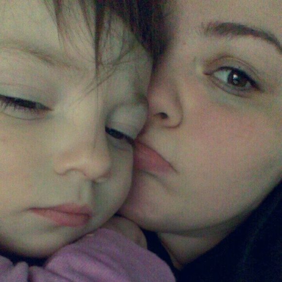 Meet your Posher, Nicole - Picture 1 of 1