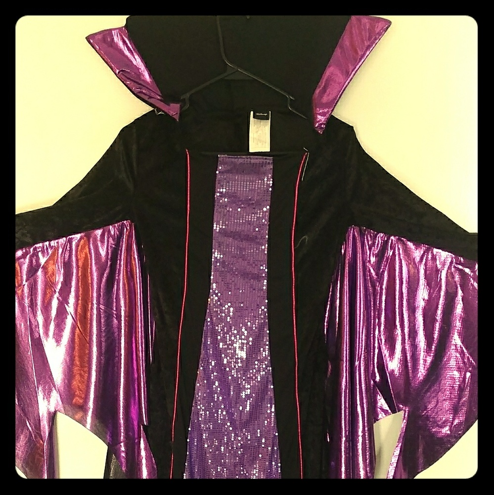 Costume