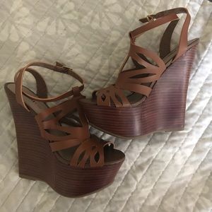 Brown wedges