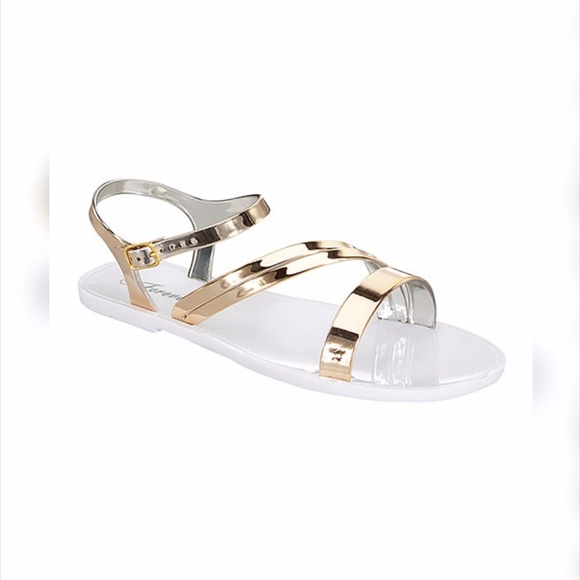 Shoes - *FINAL PRICE Ladies White & Gold Sandal