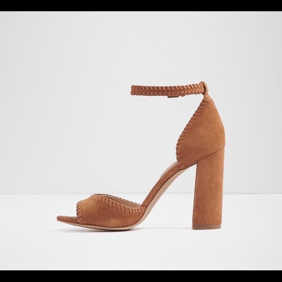 *NEVER WORN* Aldo Elvyne suede block heels - Picture 2 of 5