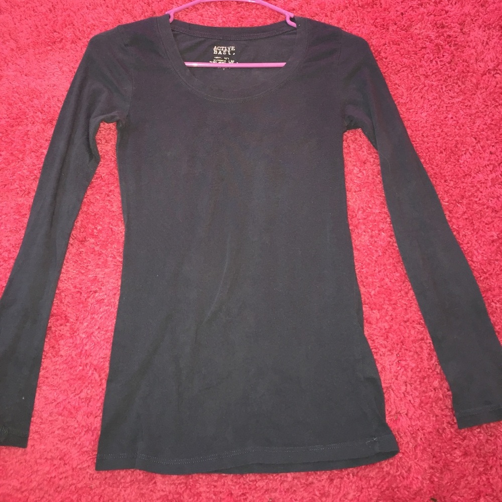 Small Long Sleeve Tee