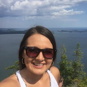 Meet your Posher, Shannon