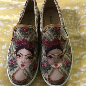 Falcony "Freda Kahlo" Vans size 9