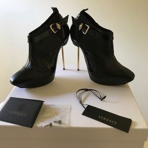 (( Versace )) Ankle Shoe
