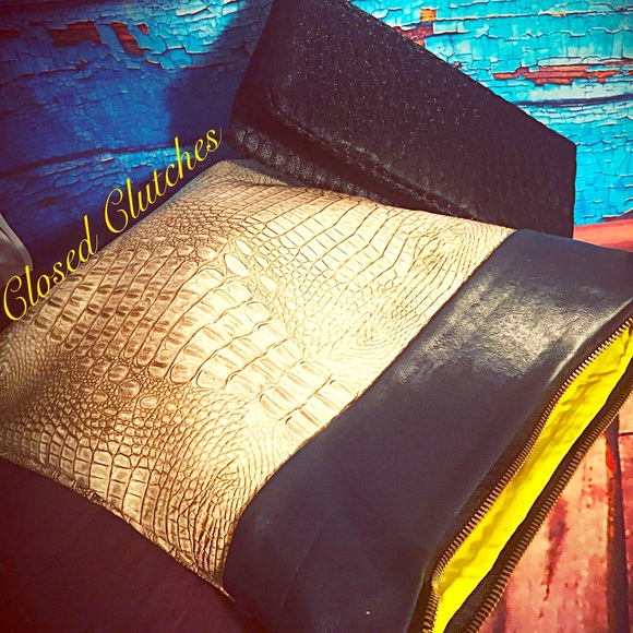 Designer Zipped Party Clutch, Ultra Slim Modern Clutch With  Women Clutch!
