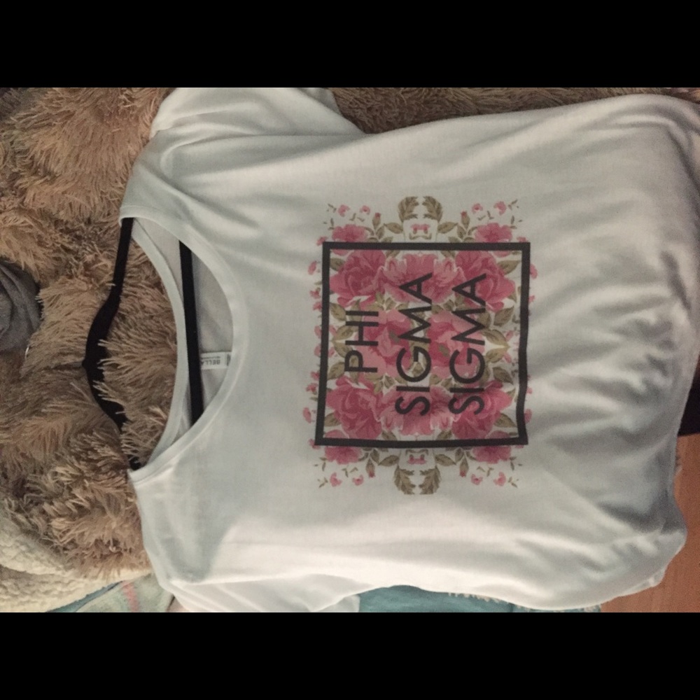 phi sigma sigma tee