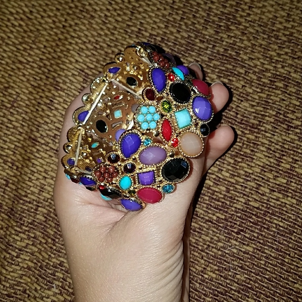 Cute multicolored jeweled bracelet