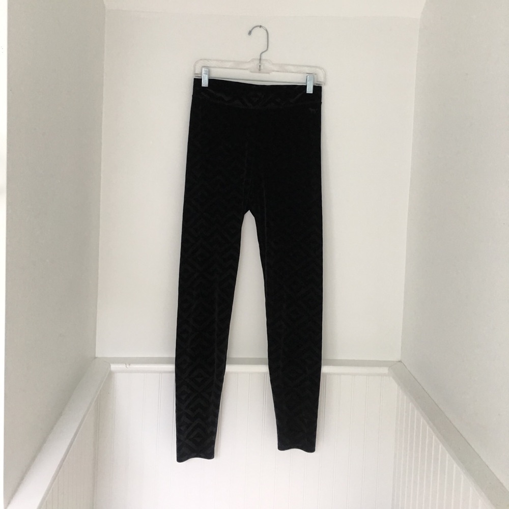 Victoria's Secret Pink Velvety Leggings, Size M