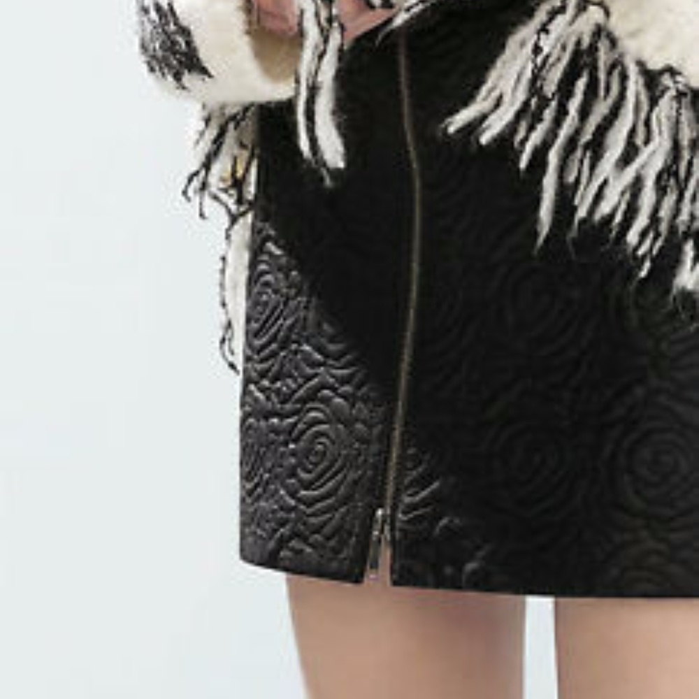 ⚡️SALE⚡️ Zara faux leather skirt