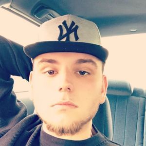 Meet your Posher, Joshua