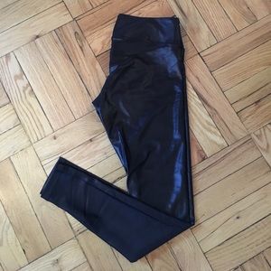 Koral Lustrous Legging - Medium