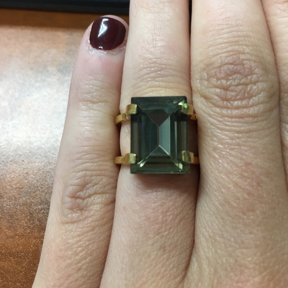 Henri bendel ring