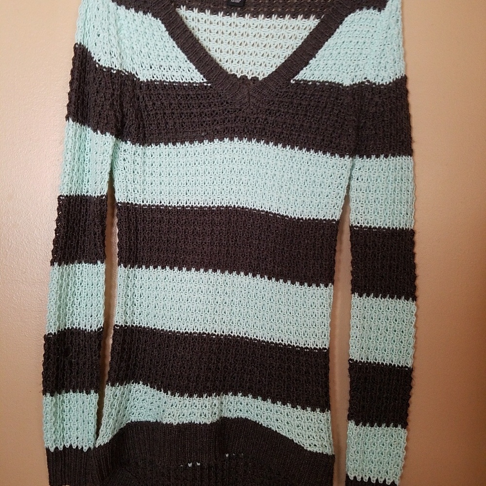 Rue 21 Green and Gray Sweater Size Small