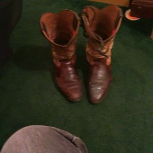 Meet your Posher, Lloyd