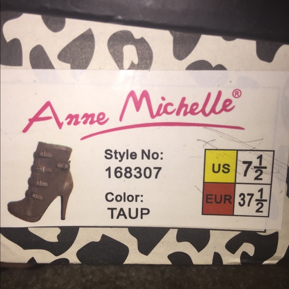 Edgy Grey Boots - Picture 7 of 7