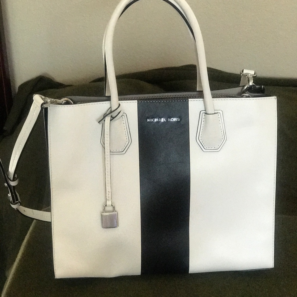 Black and white New Season Michael Kors Handbag