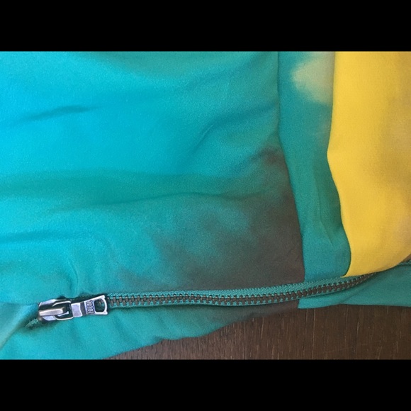 Alice and Olivia one shoulder silk dress size 0 - Picture 7 of 8