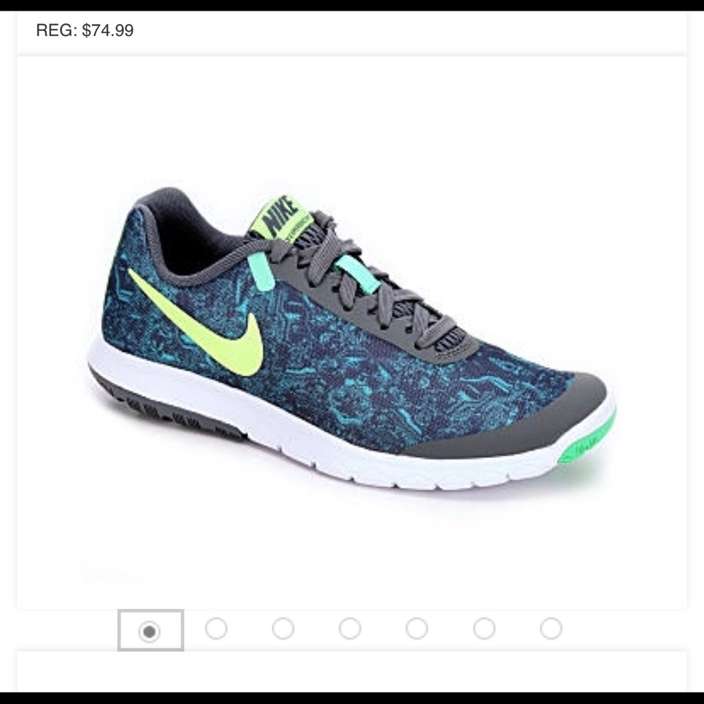 Size 8.5 Nike tennis shoes - smoke/pet free home
