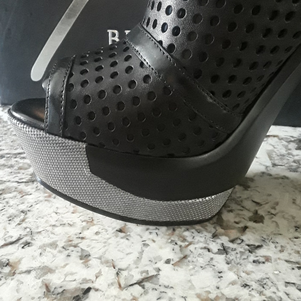 Brian Atwood Pumps - Picture 3 of 4