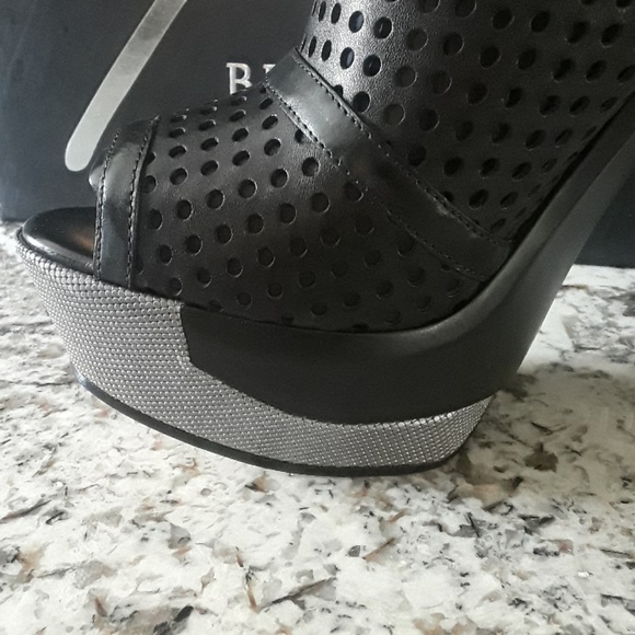 Brian Atwood Pumps - Picture 3 of 4